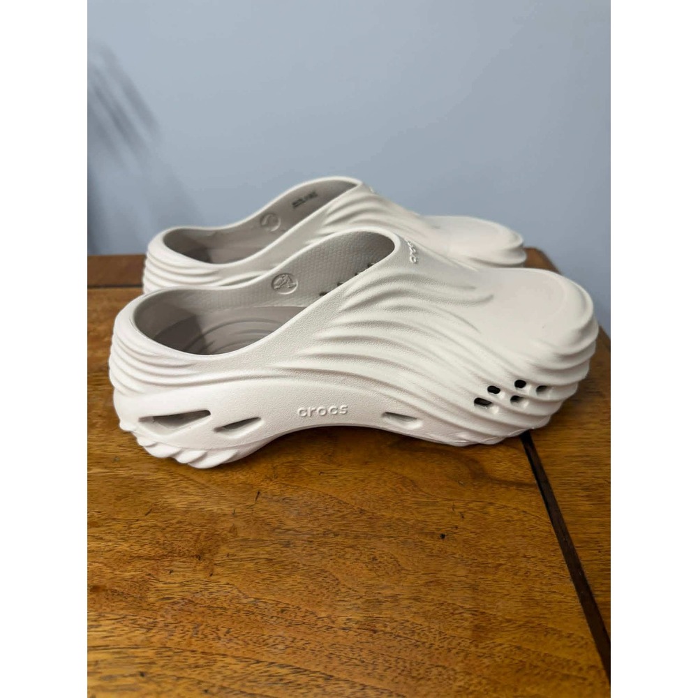 CROCS Sculpted Wave Slip-On Clog in Off-White